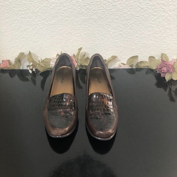 Trotters Loafer Slip-on Size 10M - Picture 1 of 8